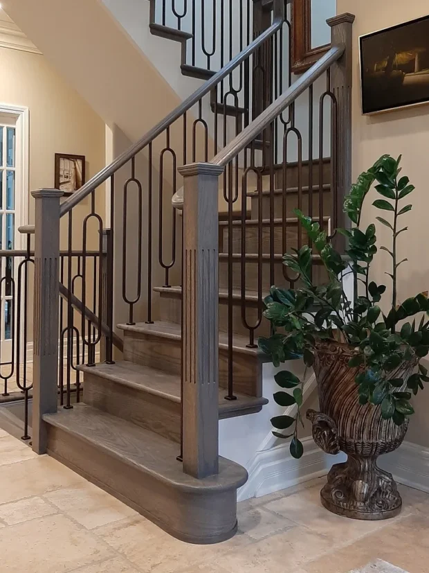 Modern staircase refinishing - After